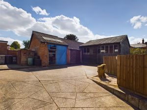 Garage and workshop- click for photo gallery